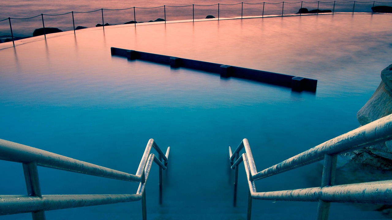 Pool builders in Cape Coral, FL